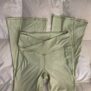 Checkered Fabletics flare leggings